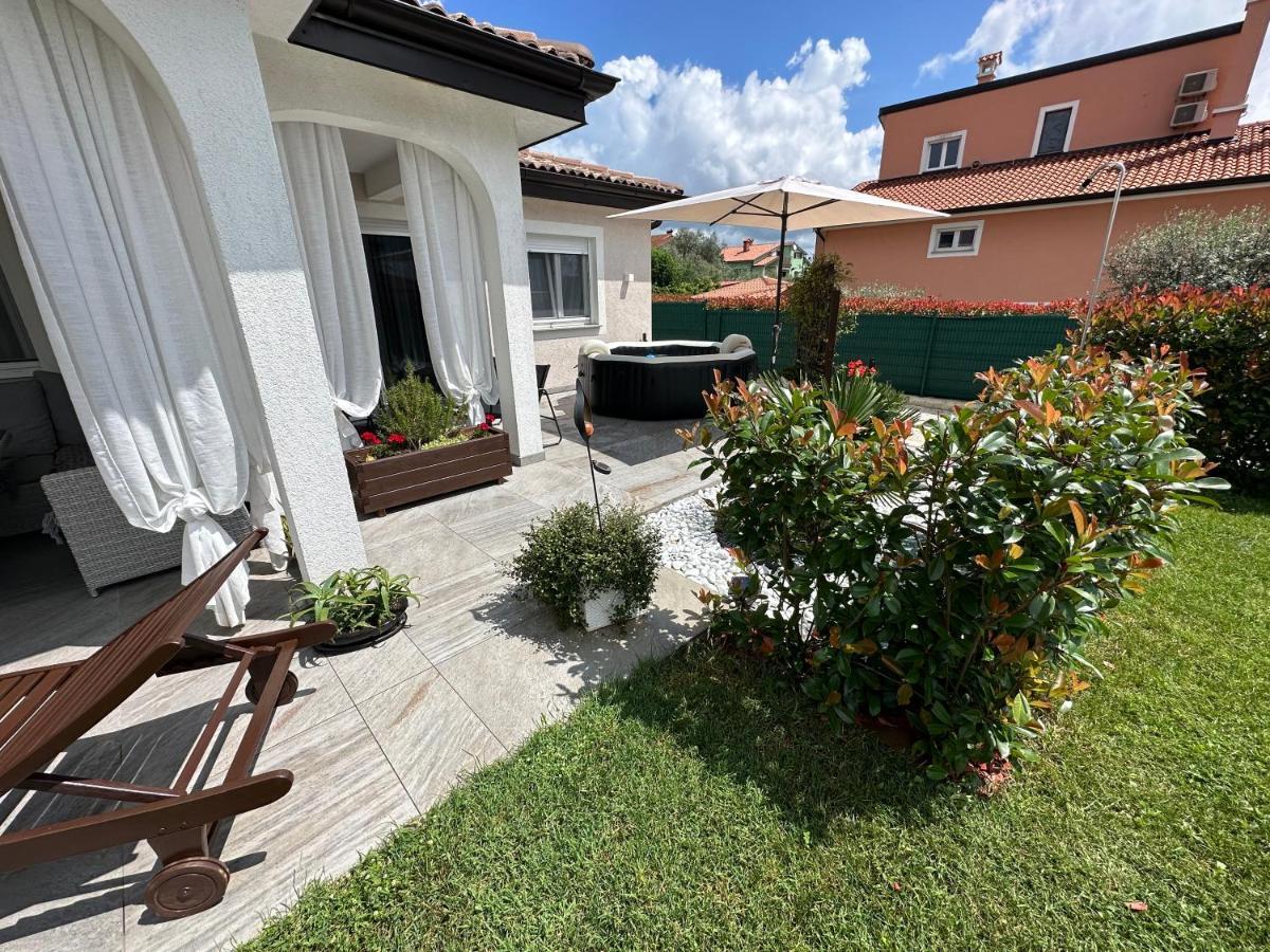 Villa Zonta Apartment Maremi With Private Jacuzzi Buje Exterior photo